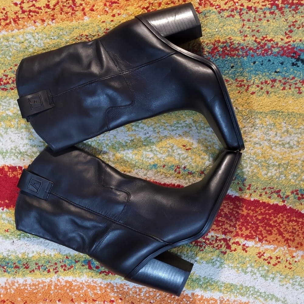 Franco Sarto Black Leather Western Ankle Boots Women’s 9.5 Block Heel Booties